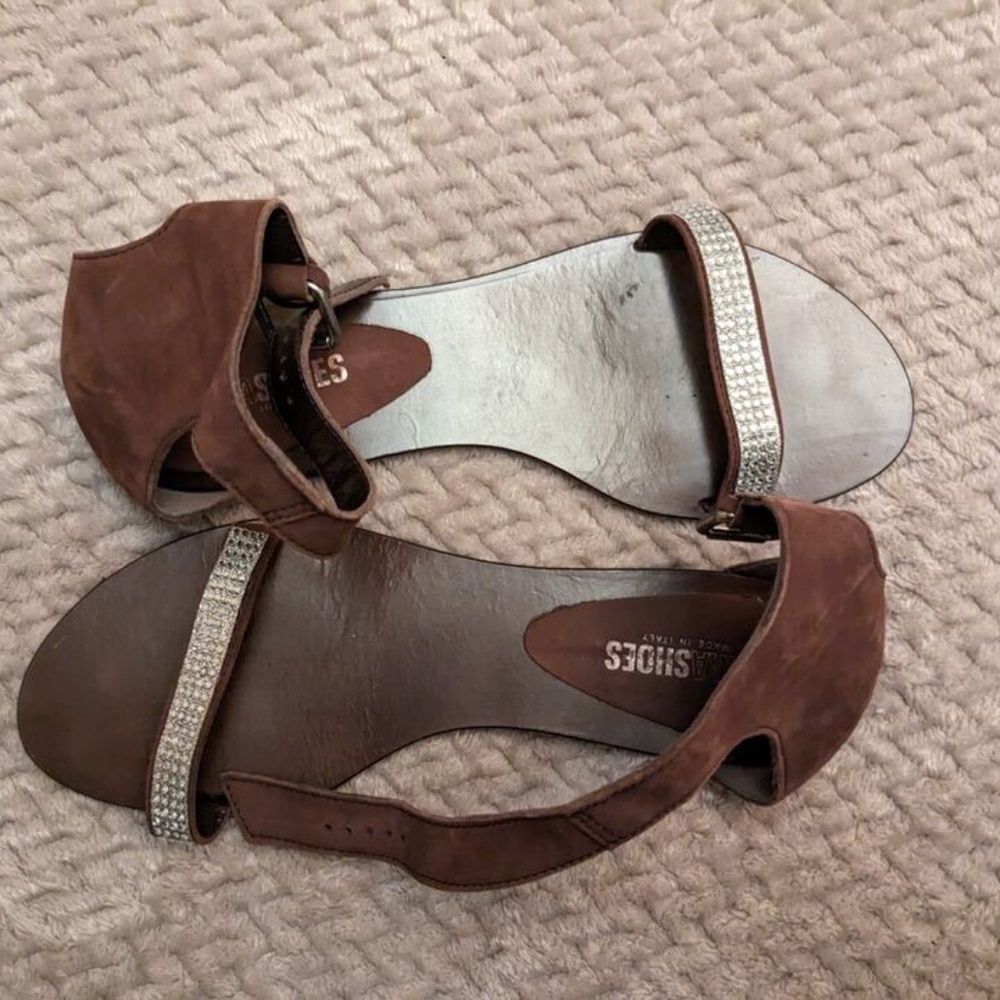 Brown Suede Ankle Strap Sandals w/Silver accent by Nara Shoes- Size 8